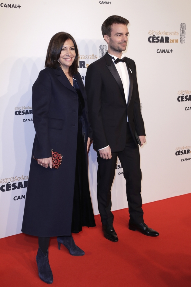 La maire de Paris Anne Hidalgo et son premier adjoint Bruno Julliard arrivent pour assister à la cérémonie des Césars, le 2 mars 2018 à Paris