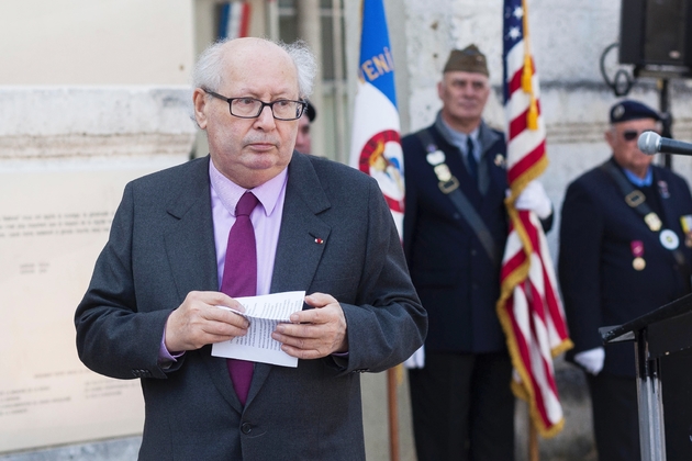 Serge Klarsfeld, ici à Angoulême le 14 mars 2017, a publié une affiche avec Beate et son fils Arno a publié une affiche dans Libération pour voter contre Le Pen 