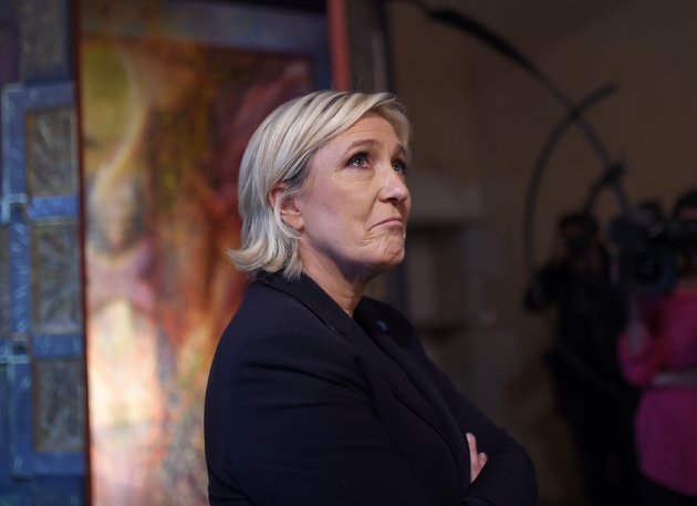 Marine Le Pen, la candidate FN à l'élection présidentielle, dans le château de Jaunay-Clan, le 3 avril 2017