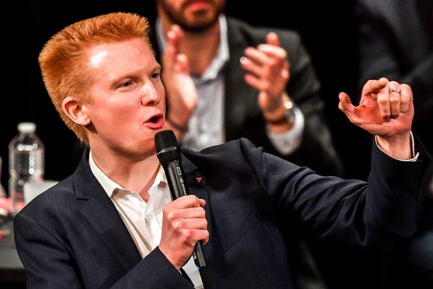 Le député du Nord Adrien Quatennens lors d'un meeting de La France Insoumise, le 30 octobre 2018 à Lille