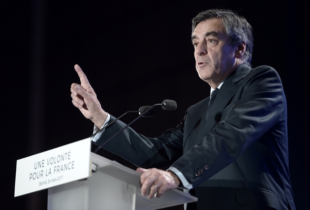 François Fillon fait un discours à Biarritz le 24 mars 2017