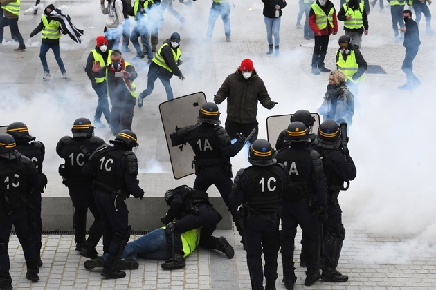 Echauffourées à Lorient lors d'une manifestation de 