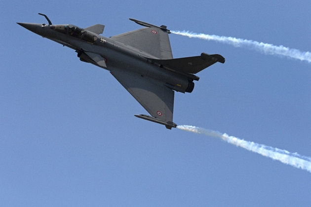 Un avion de combat Rafale du groupe français Dassault, le 21 juin 2017, au Salon du Bourget, près de Paris