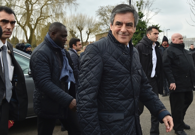 François Fillon, candidat de la droite à la présidentielle, va visiter un centre social, le 17 février 2017 à Tourcoing