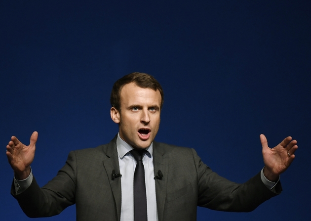 Le candidat à la présidentielle, Emmanuel Macron, le 6 janvier 2017 à Nevers