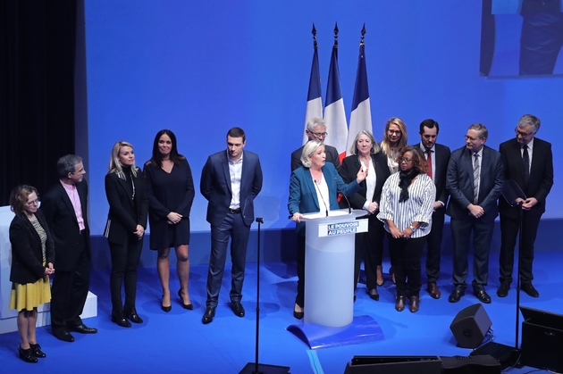 Marine Le Pen (c) lors d'un meeting pour le lancement de la campagne du Rassemblement nationald aux élections européennes de mai 2019, le 13 janvier 2019 à Paris