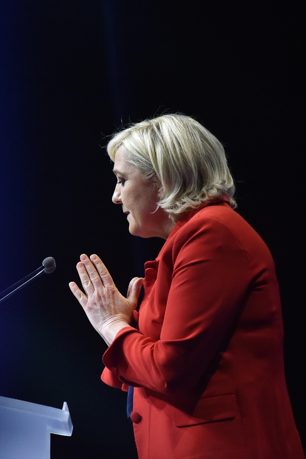 Marine Le Pen, candidate Front national à la présidentielle, le 26 mars 2017 en meeting à Lille
