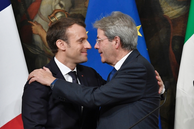 Emmanuel Macron avec le Premier ministre italmien Paolo Gentiloni le 11 janvier 2018 à Rome
