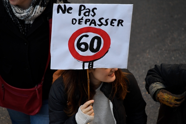 Une manifestante à Marseille, le 12 décembre 2019 contre la réforme des retraites