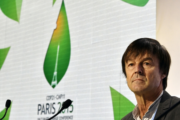 Nicolas Hulot s'apprêtant à prononcer un discours lors de la COP-21 au Bourget, près de Paris, le 11 décembre 2015