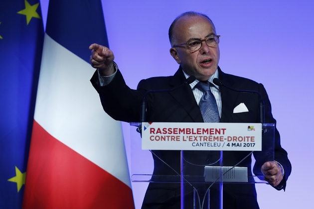 Le Premier ministre Bernard Cazeneuve à Canteleu le 4 mai 2017
