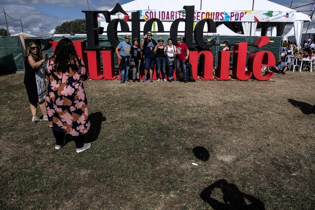 Des visiteurs à la Fête de l'Humanité, à La Courneuve, près de Paris, le 15 septembre 2018