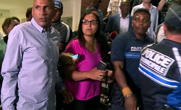 Farida Amrani à la mairie d'Evry le 18 juin 2017, sur une capture d'écran d'une vidéo de l'AFP-TV le 18 juin 2017