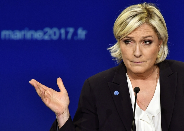 Marine Le Pen en meeting à Bordeaux, le 2 avril 2017