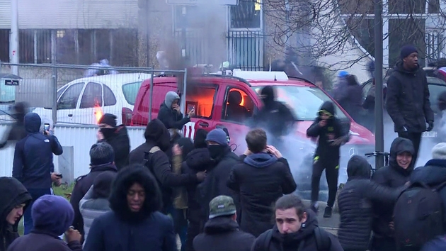 Capture d'écran d'une video AFP, montrant des violences survenues lors d'une manifestation le 11 février 2017 à Bobibny