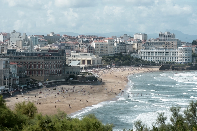 La plage de Biarritz, ville où aura lieu le sommet du G7, le 13 août 2019 dans le sud-ouest de la France