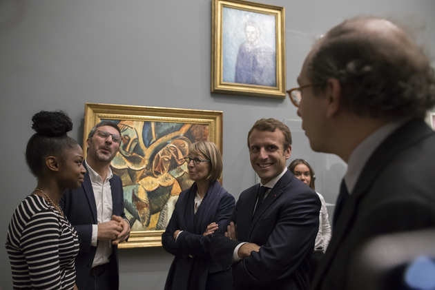 5_macron_disussion_picasso.jpg