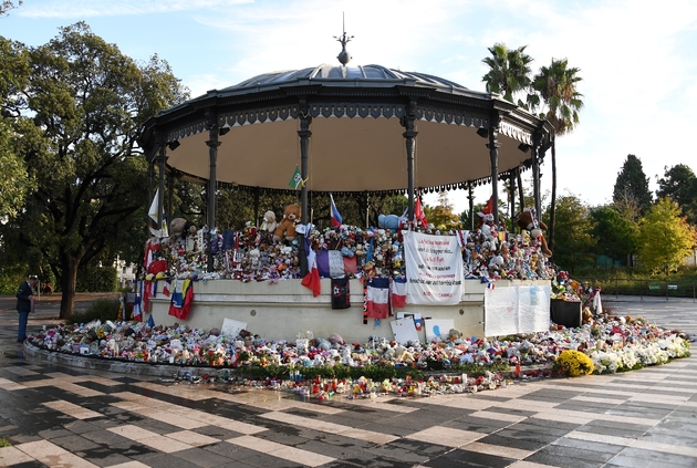 Le pavillon qui commémore les victimes de l'attentat de la Promenade des Anglais à Nice, le 15 octobre 2016, à l'occasion d'un hommage national aux victimes de l'attentat du 14 juillet