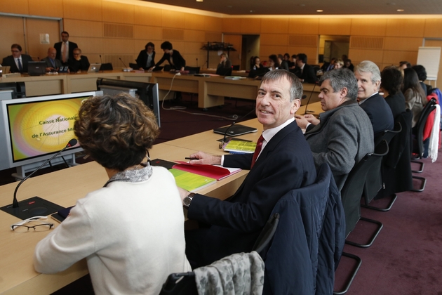 Jean-Paul Ortiz, président de la CSMF, lors de négociation avec l'assurance maladie le 24 février 2016 à Paris