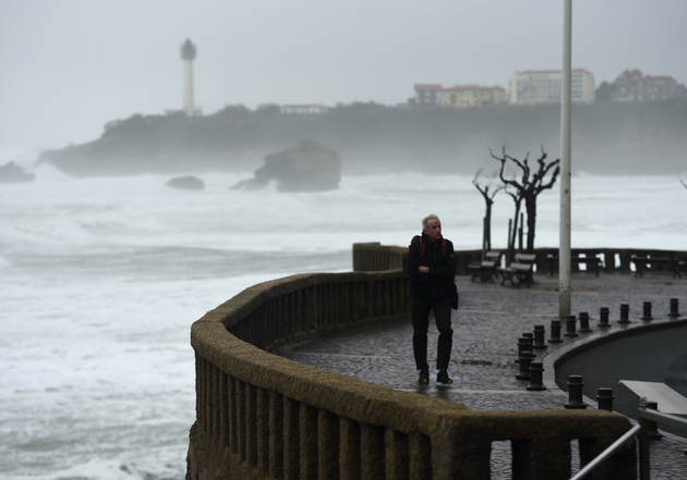 Une tempête à Biarritz (Pyrénées-Atlantiques) le 13 décembre 2019