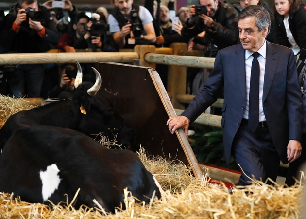 Le candidat à la présidentielle française François Fillon au Salon de l'Agriculture à Paris, le 1er mars 2017