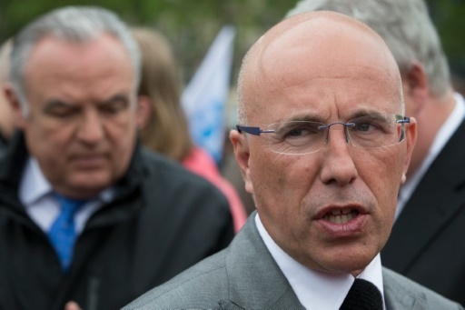 Le député LR Eric Ciotti lors d'une manifestation à Paris, le 18 mai 2016 Le député LR Eric Ciotti lors d'une manifestation à Paris, le 18 mai 2016