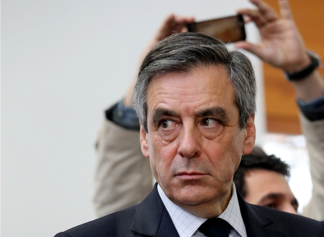 François Fillon visite la manufacture Le Coq Sportif à Romilly-sur-seine, le 7 février 2017