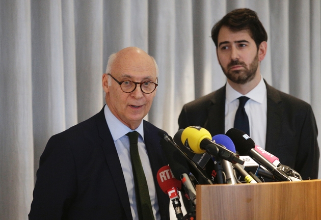 Pierre Cornut-Gentille Antonin Levy, les avocats de Penelope et François Fillon, lors d'une conférence de presse le 9 février 2017 à Paris