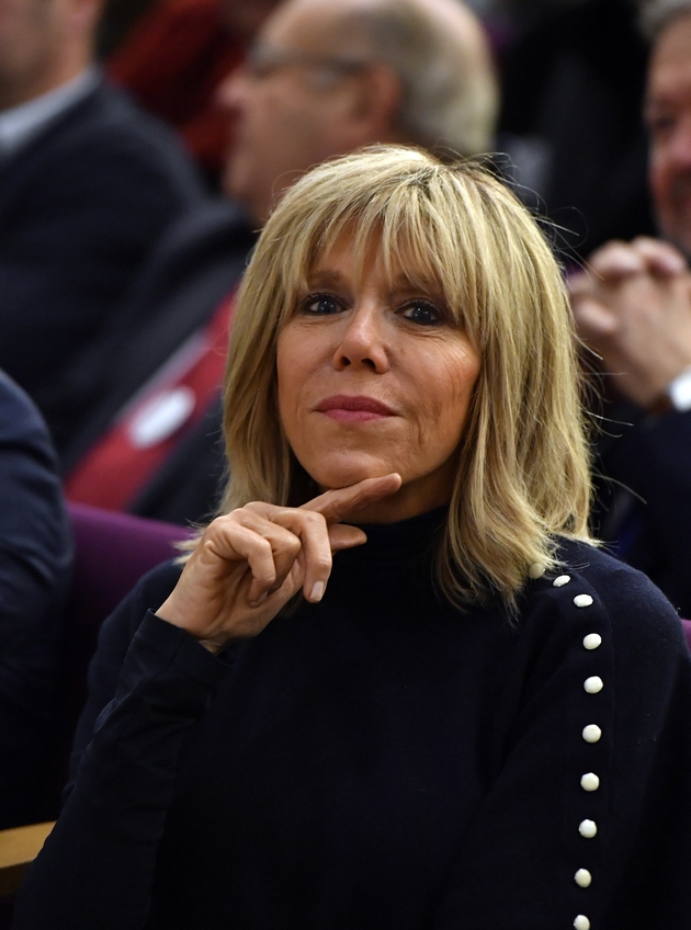 Brigitte Trogneux, L'épouse d'Emmanuel Macron, a écouté le discours parmi le public, lors du meeting électoral à Bordeaux, le 13 décembre 2016