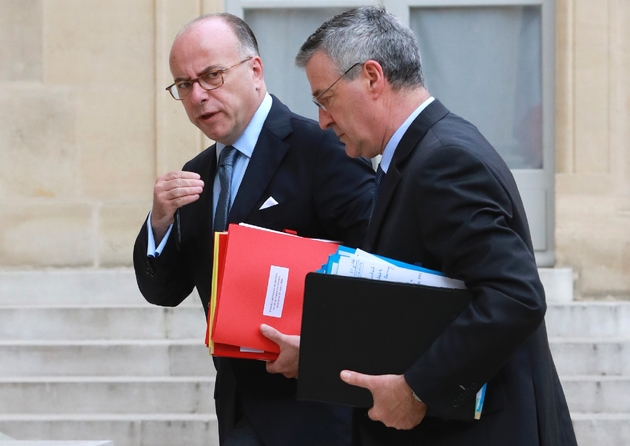 Bernard Cazeneuve et  Patrick Strzoda le 3 août 2016 à Paris