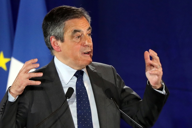 Le candidat à la présidentielle Les Républicains François Fillon lors d'un meeting à Paris le 11 janvier 2017