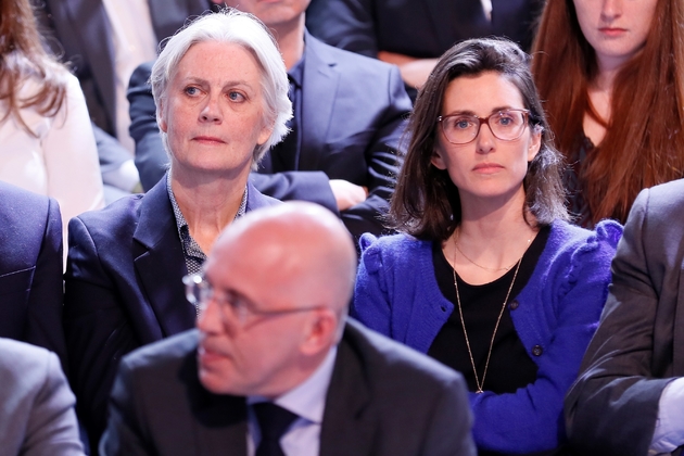 Penelope et Marie, l'épouse et la fille de François Fillon lors de de L'Emission politique de France 2, le 23 mars 2017 à Paris