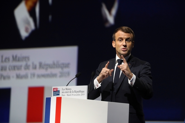 Le président Emmanuel Macron au congrès de l'Association des maires de France, à Paris, le 19 novembre 2019