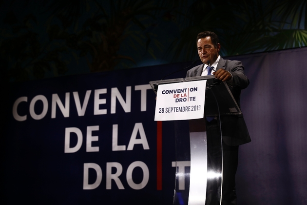 Le président du Parti Chrétien-démocrate (PCD) Jean-Frédéric Poisson prononçant un discours lors de la 