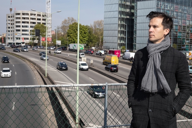 Gaspard Gantzer, ex-communicant de François Hollande et candidat aux élections municipales de Paris en 2020, le 15 avril 2019 au-dessus du périphérique parisien