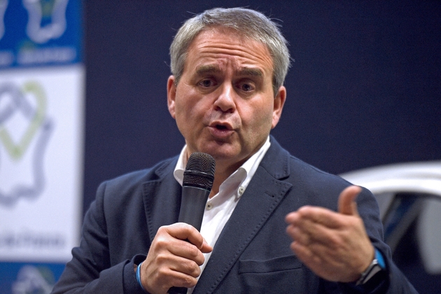 Xavier Bertrand, président des Hauts-de-France, le 12 décembre 2017 à Onnaing dans le Nord