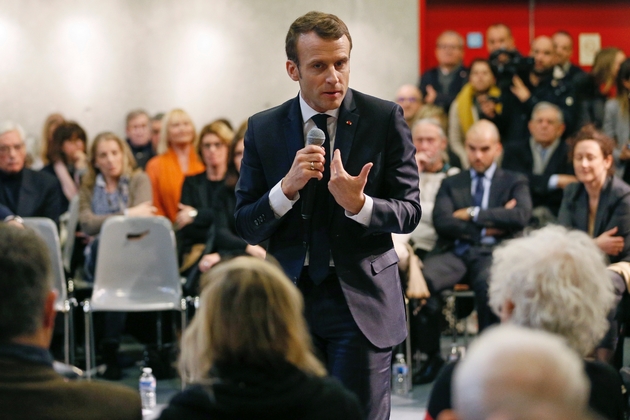 Emmanuel Macron participe à un débat-citoyen à Bourg-de-Péage, près de Valence le 24 janvier 2019