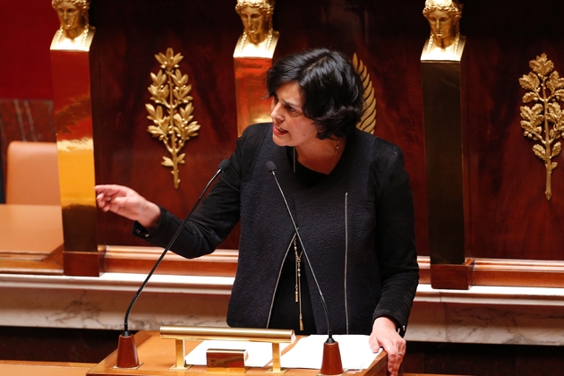 Myriam El-Khomri défend le 3 mai 2016 à l'Assemblée nationale le projet dont les articles les plus clivants avaient été inspirés par Emmanuel Macron, alors ministre de l'Economie