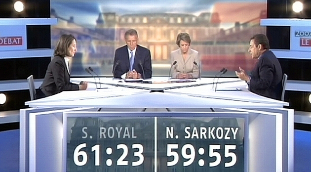 Débat télévisé entre Ségolène Royal et Nicolas Sarkozy, candidats à la présidentielle, le 2 mai 2007 sur le plateau de France 2