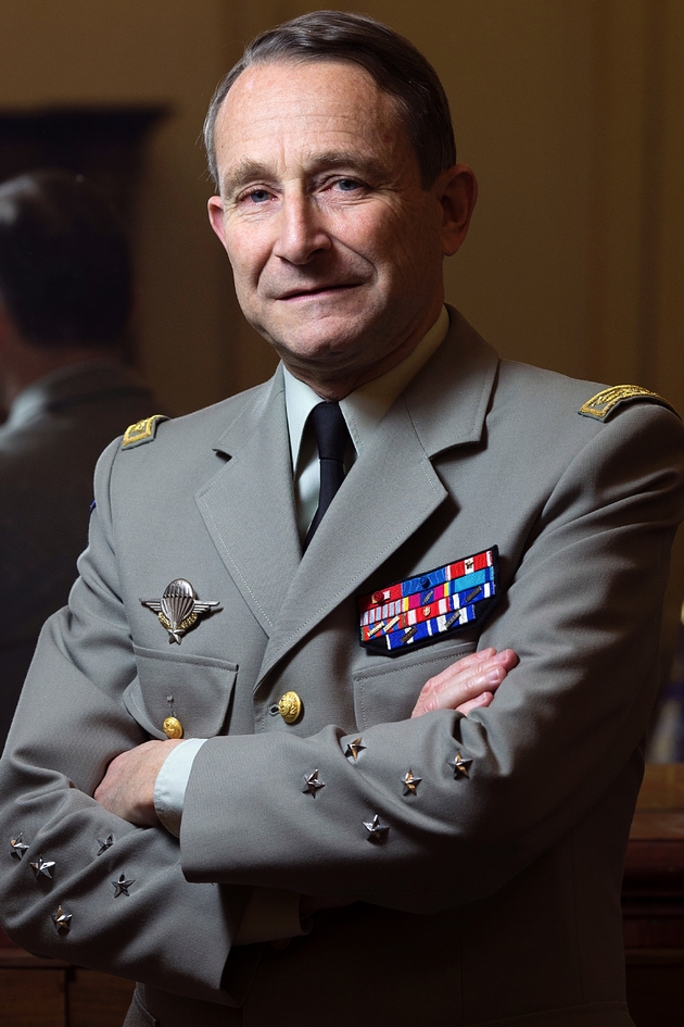 Le général Pierre de Villiers le 17 janvier 2014 dans son bureau à Paris