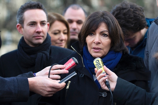 Ian Brossat au côté d'Anne Hidalgo en janvier 2014 à Paris