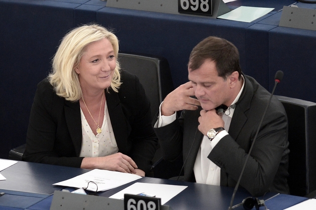 Marine Le Pen et Louis Alliot au Parlement européen à Strasbourg, le 19 mai 2015