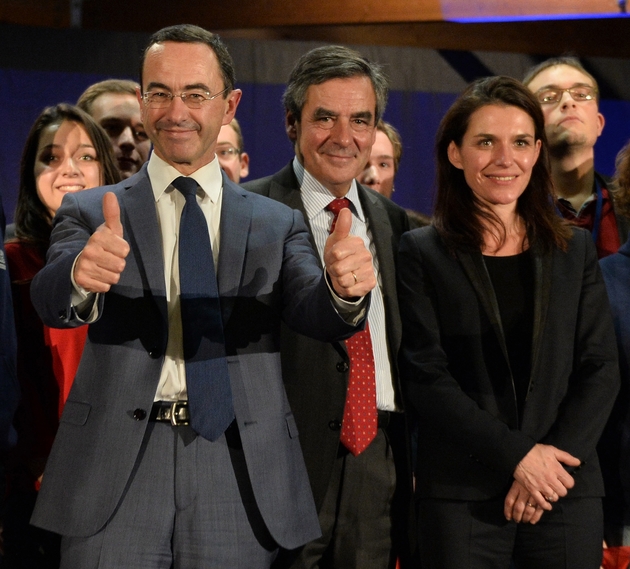 Christelle Morançais au côté de François Fillon (c) et du sénateur de la Vendée Bruno Retailleau, lors d'un meeting au Mans dans la Sarthe, le 30 novembre 2015
