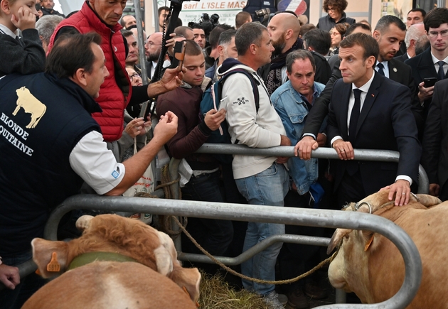 Emmanuel Macron avec des éleveurs le 4 octobre 2019 au 