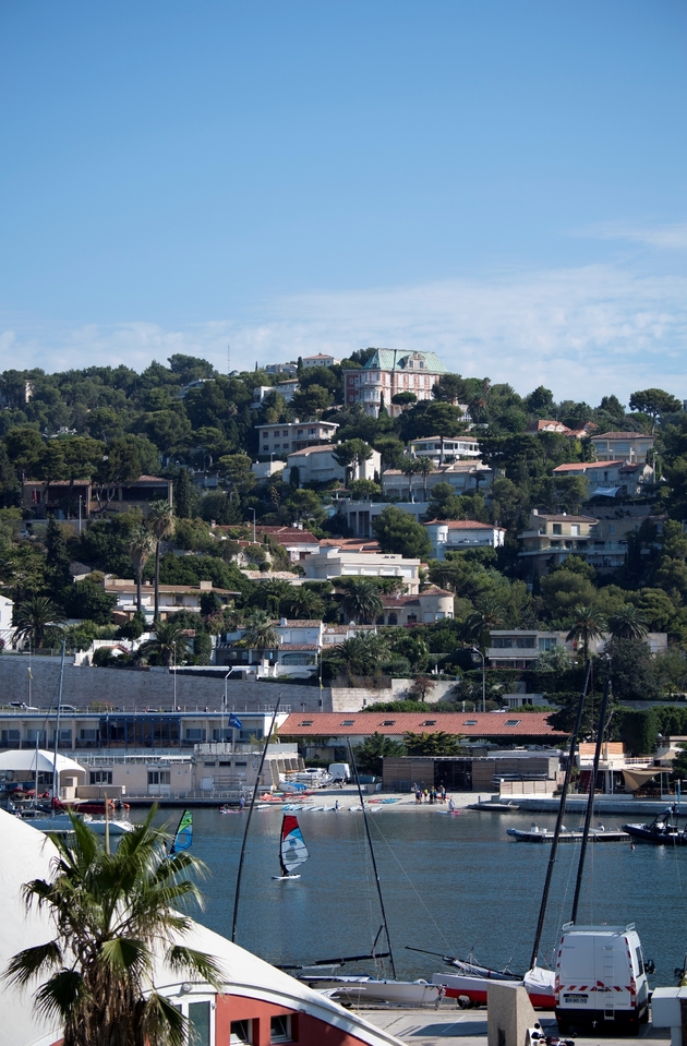 Vue des demeures du parc Talabot à Marseille, le 14 août 2017
