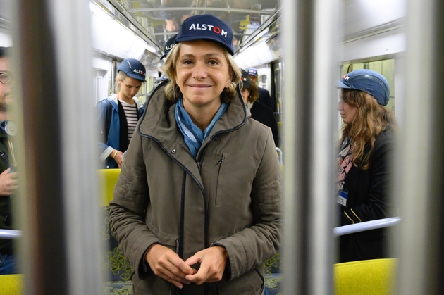La présidente de la région Ile-de-France Valérie Pécresse, présente la nouvelle rame du RER B fabriquées par Alstom sur son site de Reichshoffen, dans l'est de la France, le 4 octobre 2019  