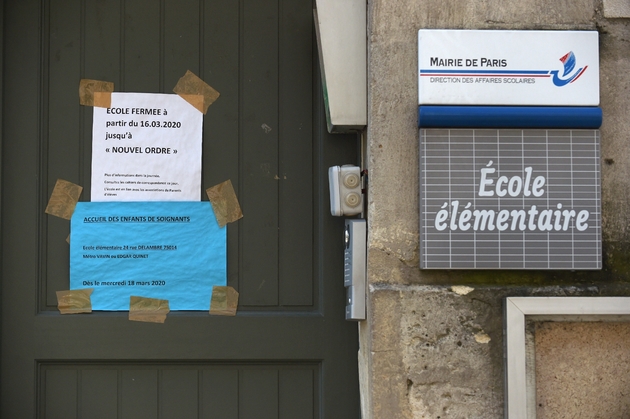 Une école élémentaire fermée, le 16 avril 2020 à Paris