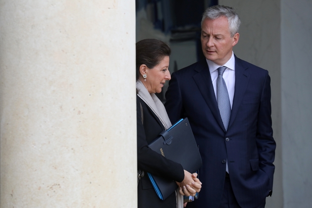 Bruno Le Maire (d) et Agnès Buzyn, ministres respectivement de l'Economie et de la Santé, le 7 mai 2019 à Paris