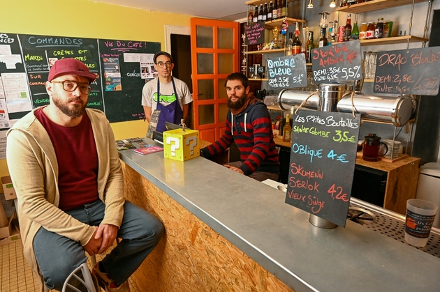 Trois bénévoles du 