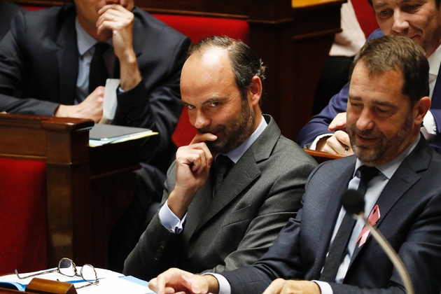 Le Premier ministre  Edouard Philippe (g) et porte-parole du gouvernement Christophe Castaner à l'Assemblée Nationale, le 17 octobre 2017